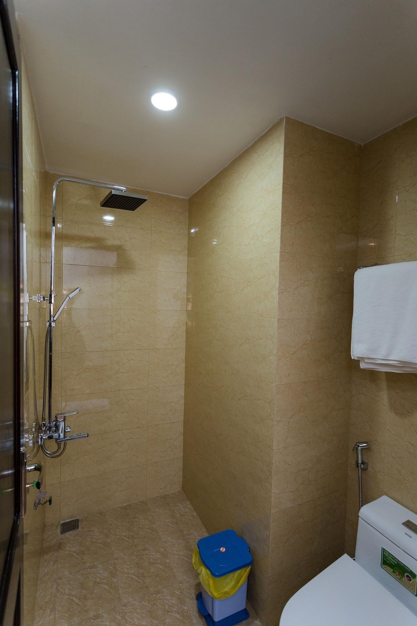 Manchester Hotel Da Nang Bagian luar foto