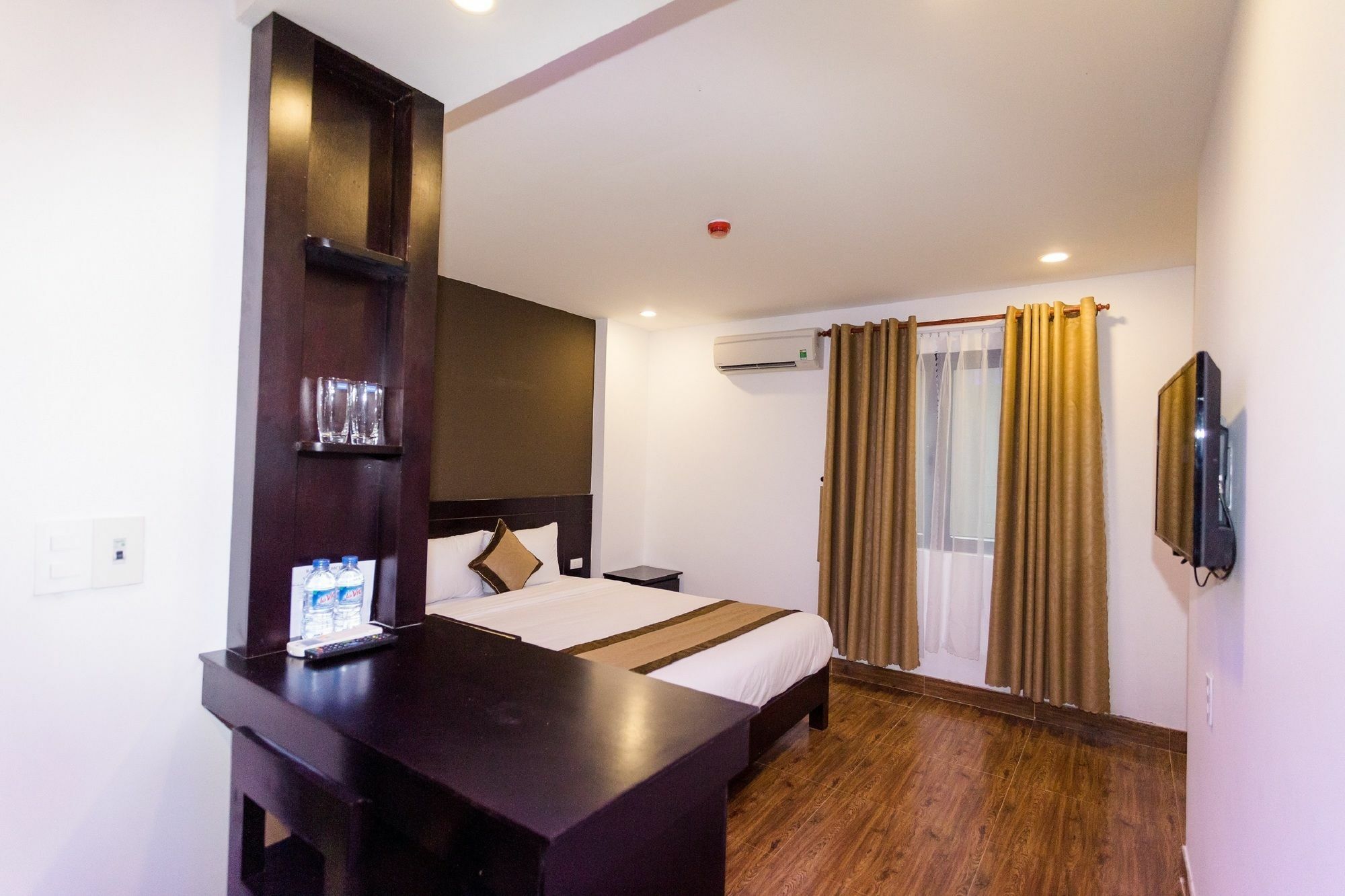 Manchester Hotel Da Nang Bagian luar foto