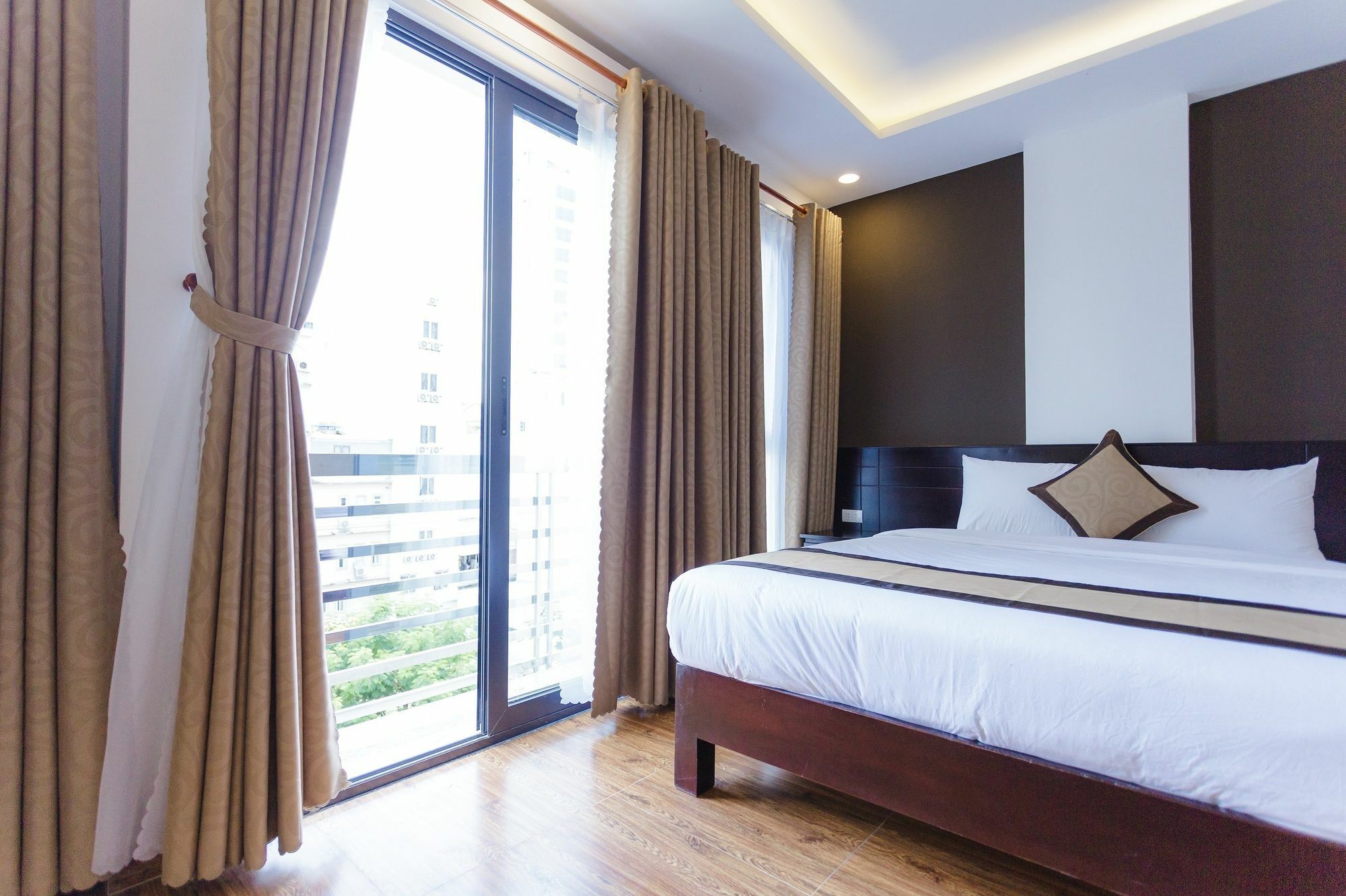 Manchester Hotel Da Nang Bagian luar foto