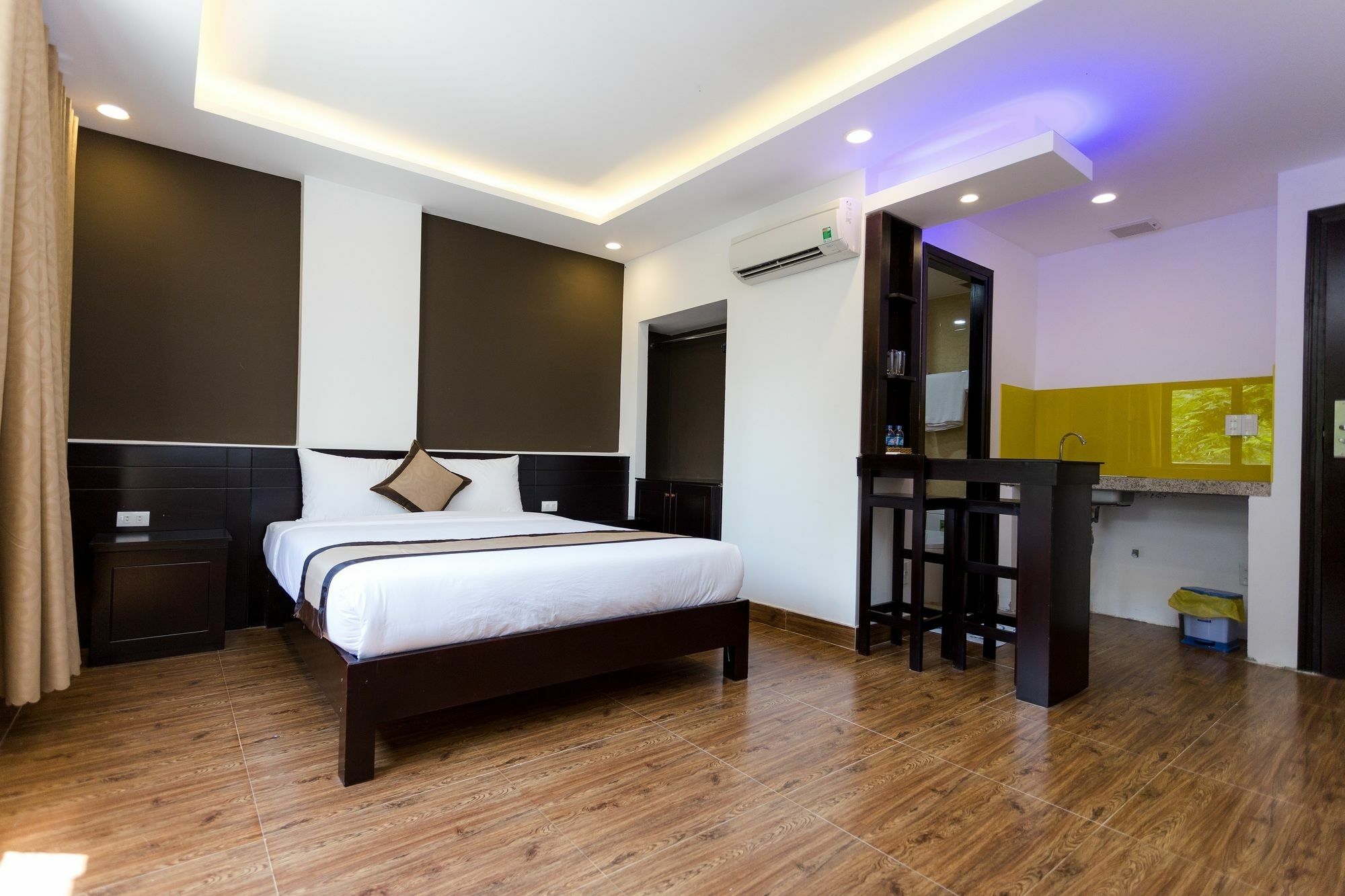 Manchester Hotel Da Nang Bagian luar foto